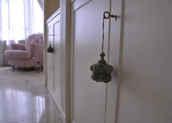 Piccinni House Бари