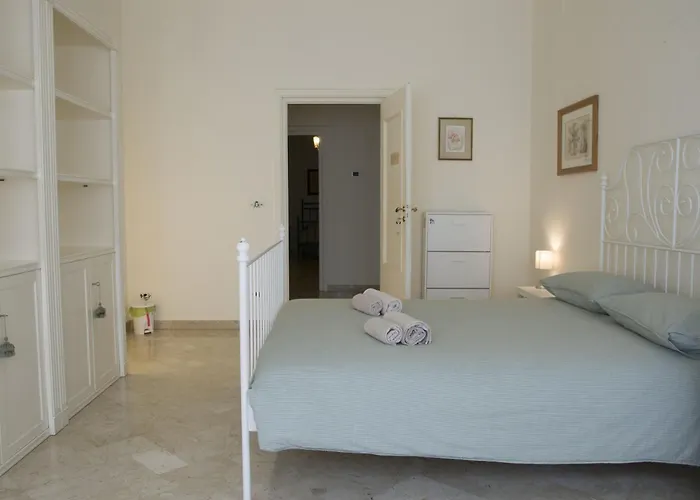 Piccinni House * Бари