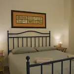 Piccinni House Konukevi