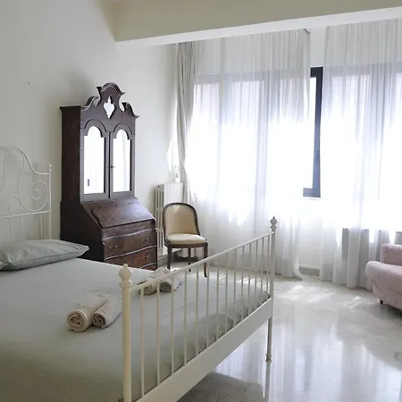 Piccinni House בארי