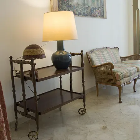 Гостевой дом Piccinni House Бари